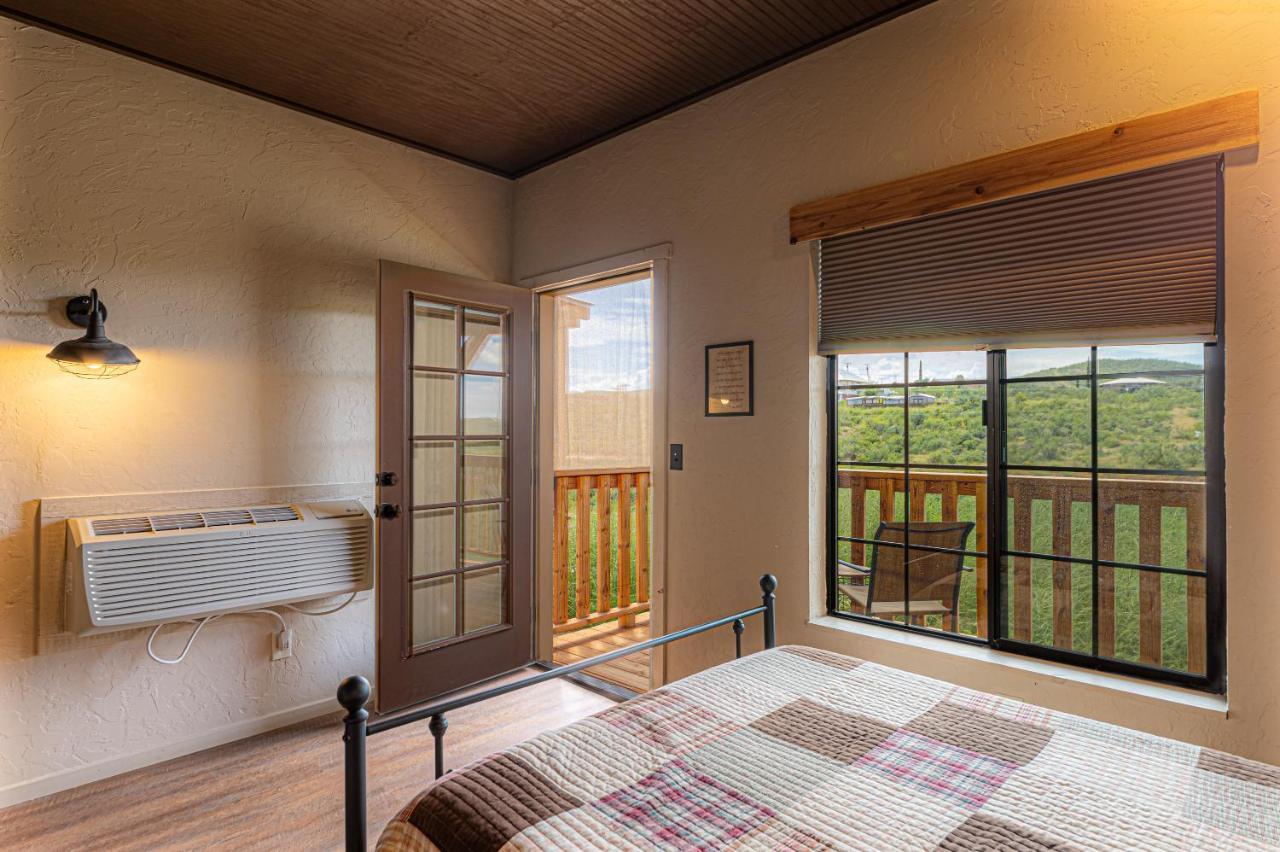 -Pet Friendly- Miners Cabin #6 - King Bed With Private Balcony Tombstone Εξωτερικό φωτογραφία